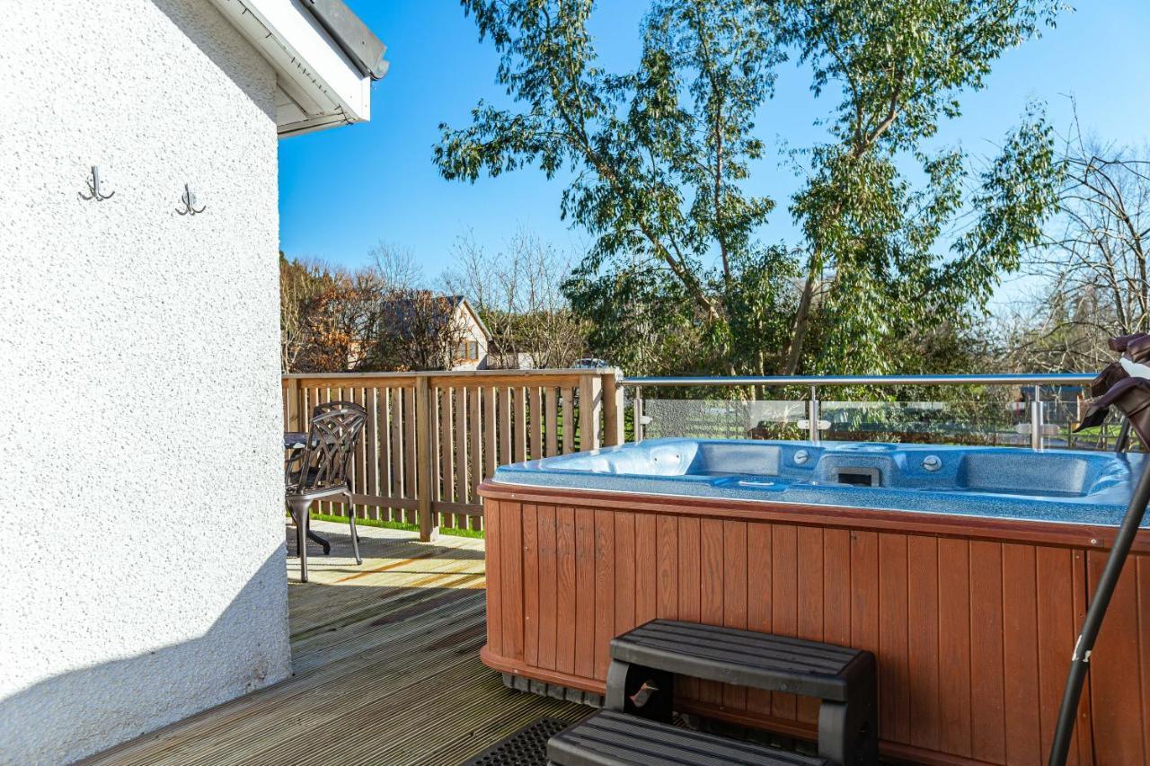Sparrowhawk Cottage With Hot Tub Newton Stewart Exterior foto
