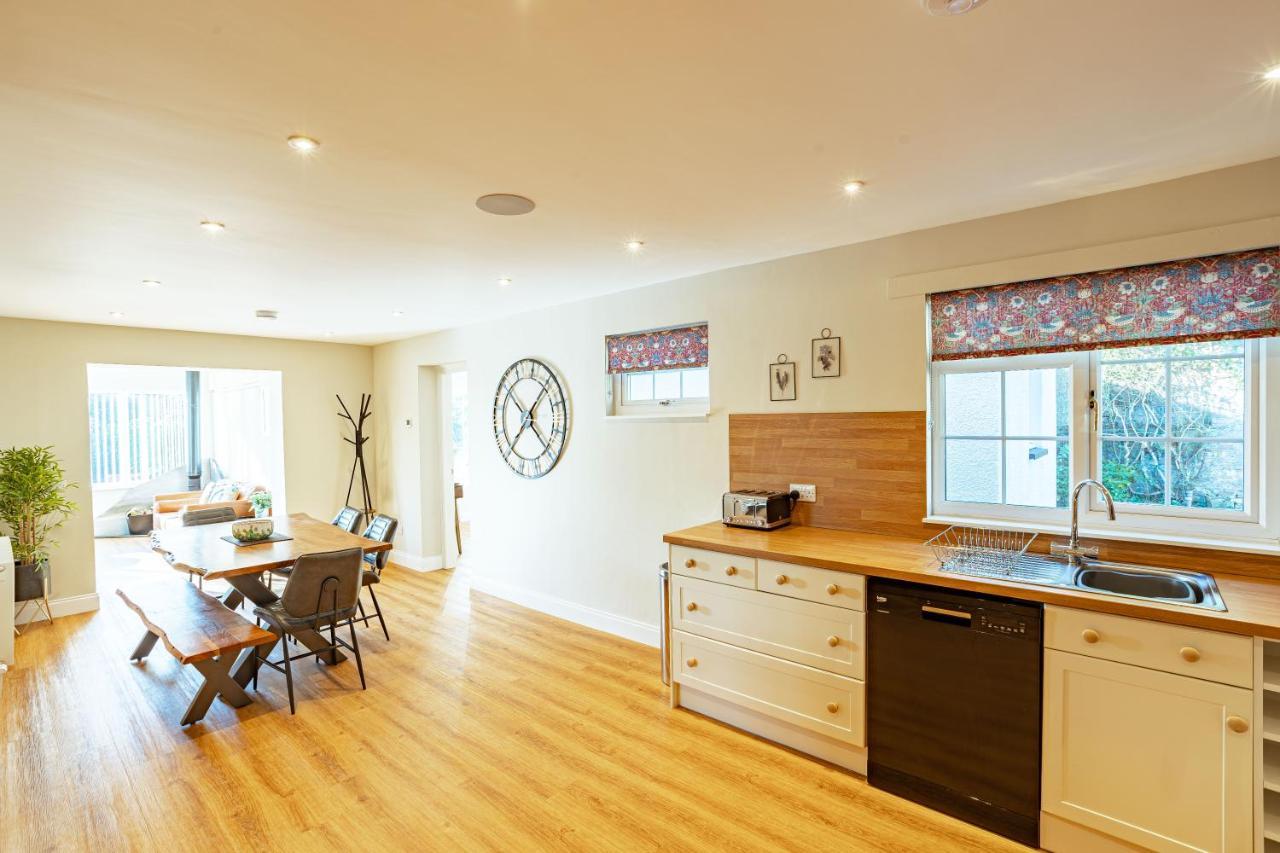 Sparrowhawk Cottage With Hot Tub Newton Stewart Exterior foto